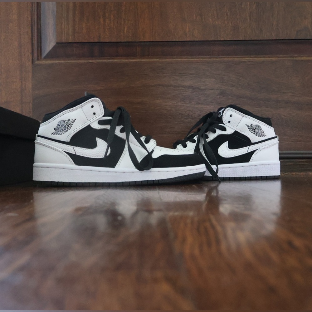 Air Jordan 1 Mid (GS)